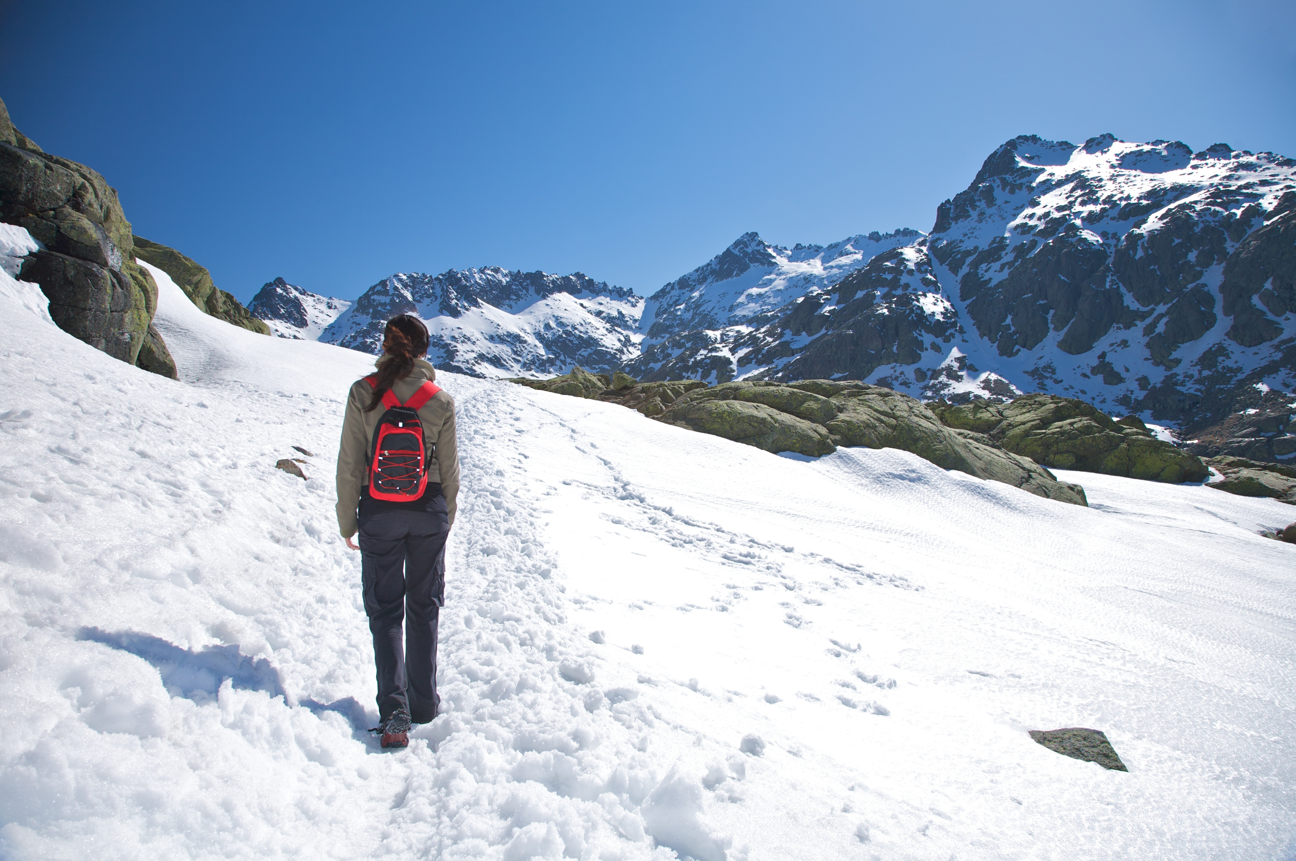 Los Mejores Lugares Para Disfrutar De La Nieve En España | Skyscanner ...